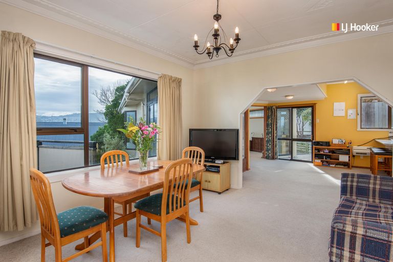 Photo of property in 39 Shandon Road, Vauxhall, Dunedin, 9013