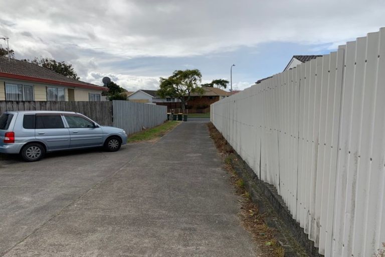 Photo of property in 1/8 Penion Drive, Flat Bush, Auckland, 2023