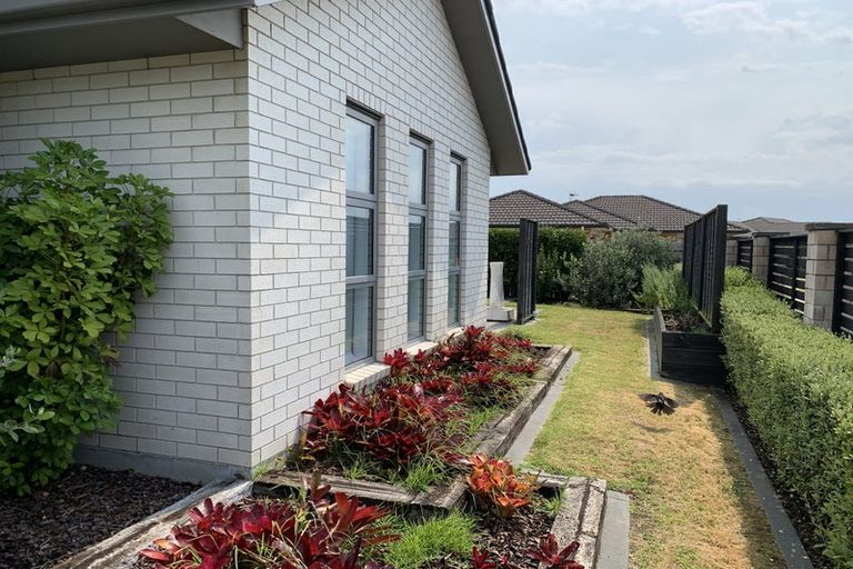 Photo of property in 1 Tatahi Cove, Papamoa Beach, Papamoa, 3118