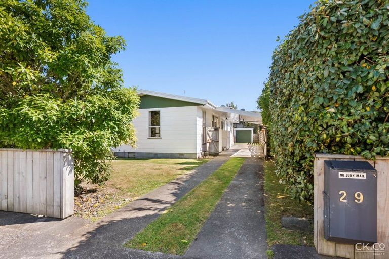 Photo of property in 29 Brightwater Crescent, Totara Park, Upper Hutt, 5018