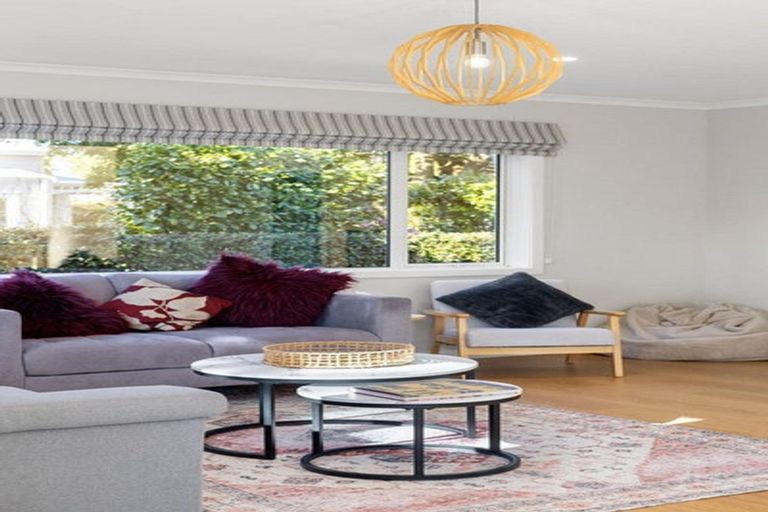 Photo of property in 28c Hamilton Road, Cambridge, 3434