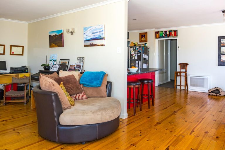 Photo of property in 12 Coulter Place, Geraldine, 7930