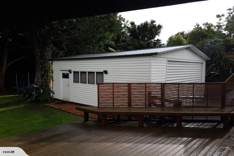 Photo of property in 7 Hillcrest Grove, Hillpark, Auckland, 2102