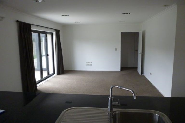 Photo of property in 23 Sunstone Crescent, Brown Owl, Upper Hutt, 5018