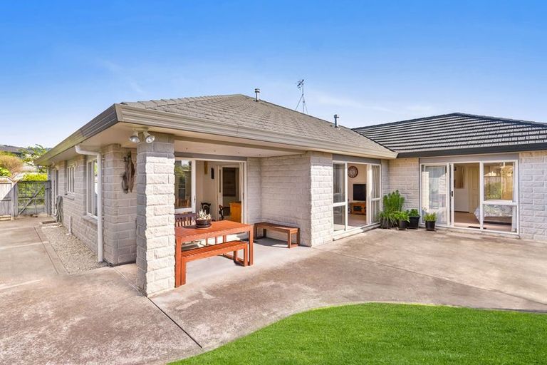 Photo of property in 194 Milne Drive, Paraparaumu, 5032