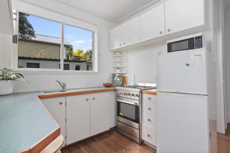 Photo of property in 14 King Edward Parade, Devonport, Auckland, 0624