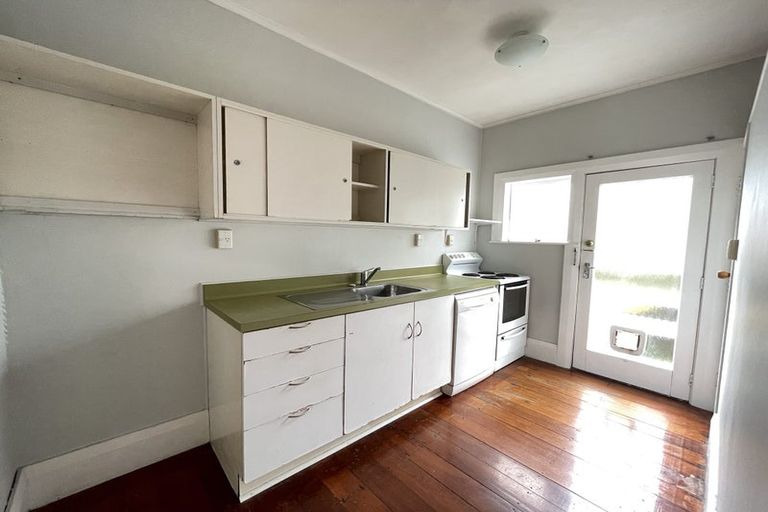 Photo of property in 20 Ngataringa Road, Devonport, Auckland, 0624