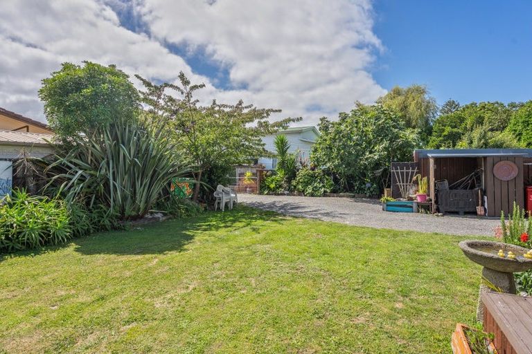 Photo of property in 6 Waimarie Avenue, Paraparaumu, 5032