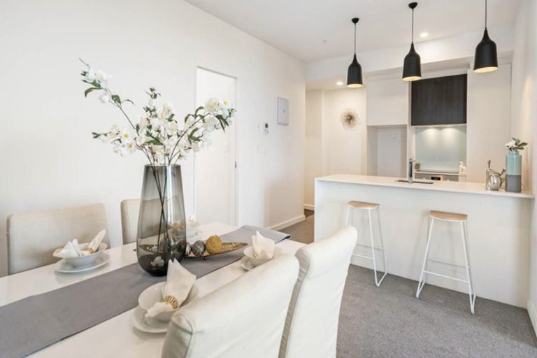 Photo of property in 305/19 Rawene Road, Birkenhead, Auckland, 0626