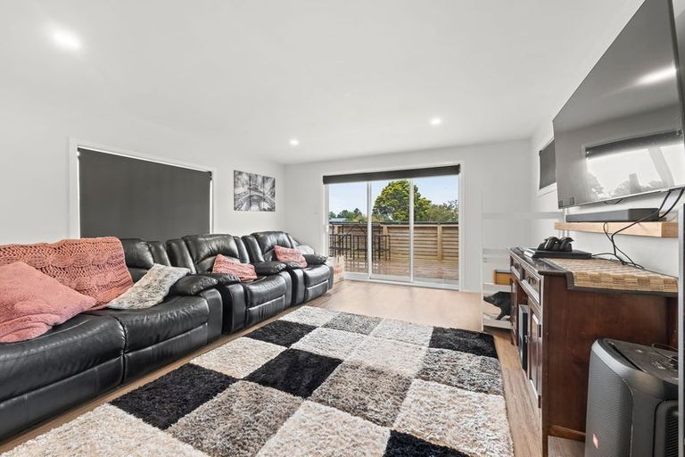 Photo of property in 14 Cowling Road, Hurdon, New Plymouth, 4310