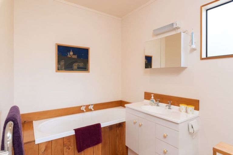 Photo of property in 13 James Kemp Place, Kerikeri, 0230