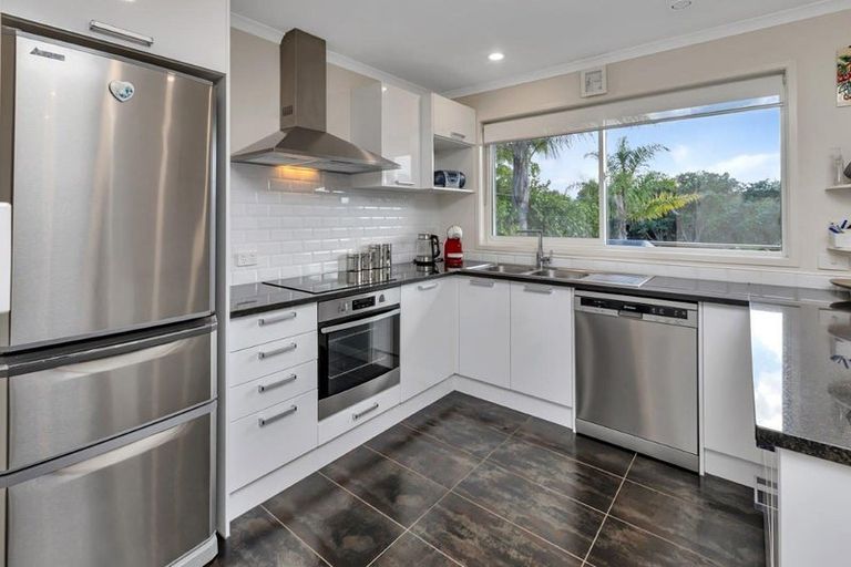 Photo of property in 109 Tamure Place, Ruakaka, 0116