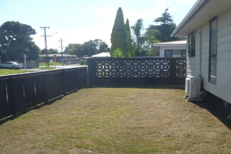 Photo of property in 2/59 Fernaig Street, Papakura, 2110