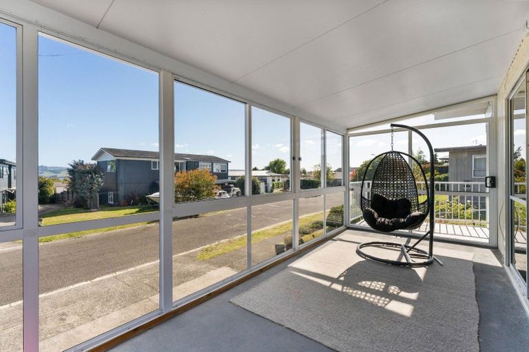 Photo of property in 6 Regents Grove, Richmond Heights, Taupo, 3330