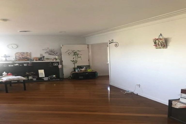 Photo of property in 34 Glenfern Road, Mellons Bay, Auckland, 2014