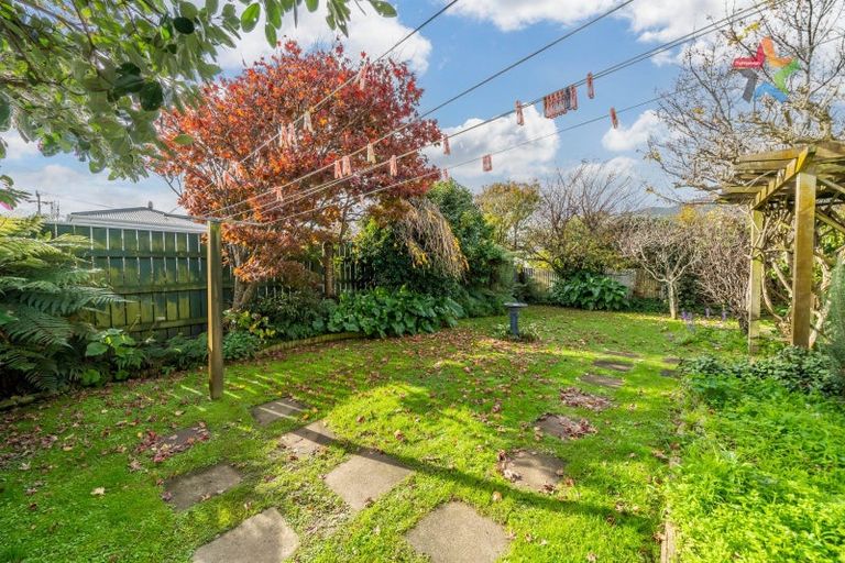 Photo of property in 15 Waikare Avenue, Waiwhetu, Lower Hutt, 5010