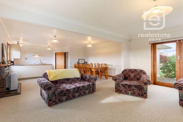 Photo of property in 11 Aberdeen Avenue, Takaro, Palmerston North, 4412