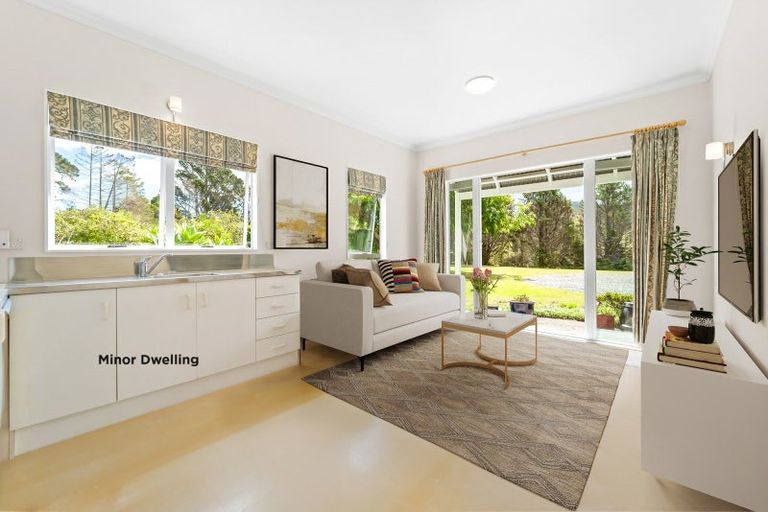 Photo of property in 215 Kaipara Flats Road, Warkworth, 0981