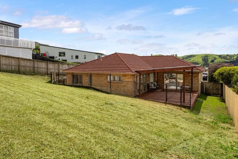 Photo of property in 34 Te Kauri Place, Helensville, 0800