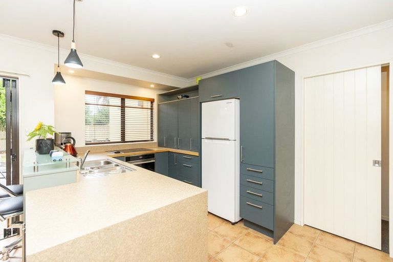 Photo of property in 16 Grasmere Court, Huntington, Hamilton, 3210