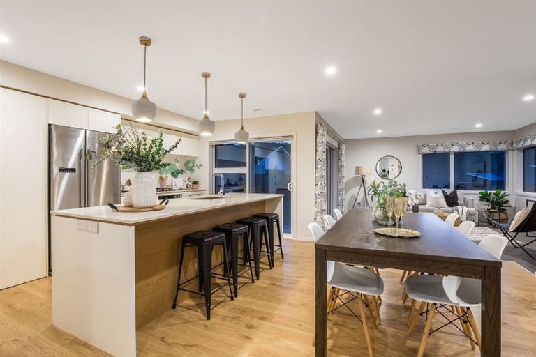 Photo of property in 7 Leadline Place, Whitby, Porirua, 5024