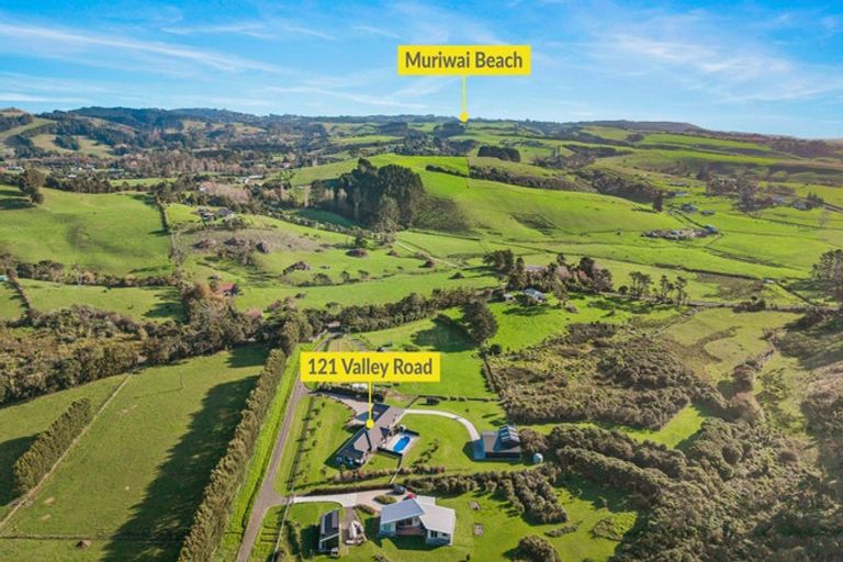 Photo of property in 121 Valley Road, Waimauku, 0881