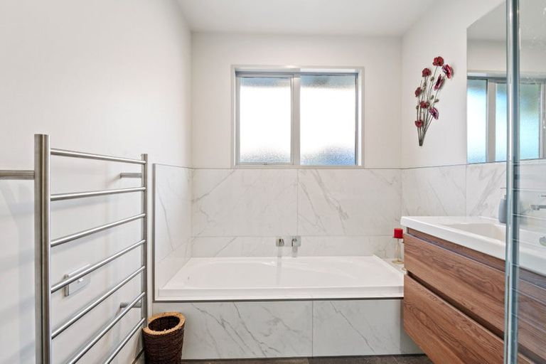 Photo of property in 38 Erskine Street, Lake Hayes, Queenstown, 9304