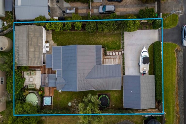 Photo of property in 5 Alice Street, Riverhead, 0820