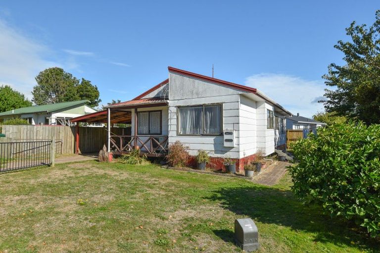 Photo of property in 15a Beech Place, Owhata, Rotorua, 3010