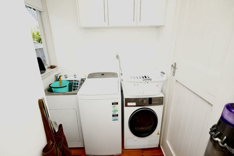 Photo of property in 20 Pitama Road, Awapuni, Palmerston North, 4412