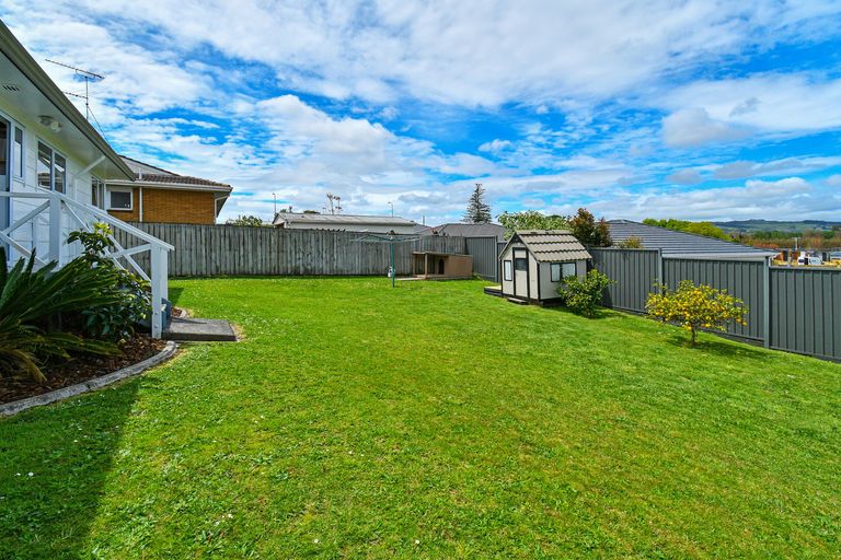 Photo of property in 6 Lorelei Place, Opaheke, Papakura, 2113