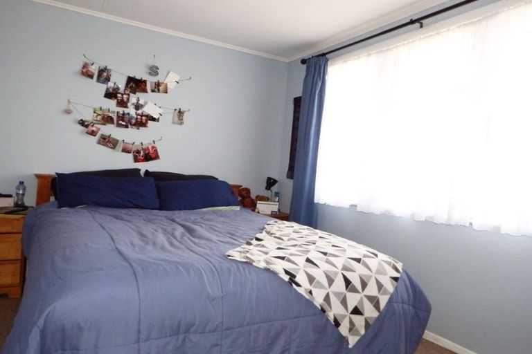 Photo of property in 5 Fergusson Street, Marton, 4710