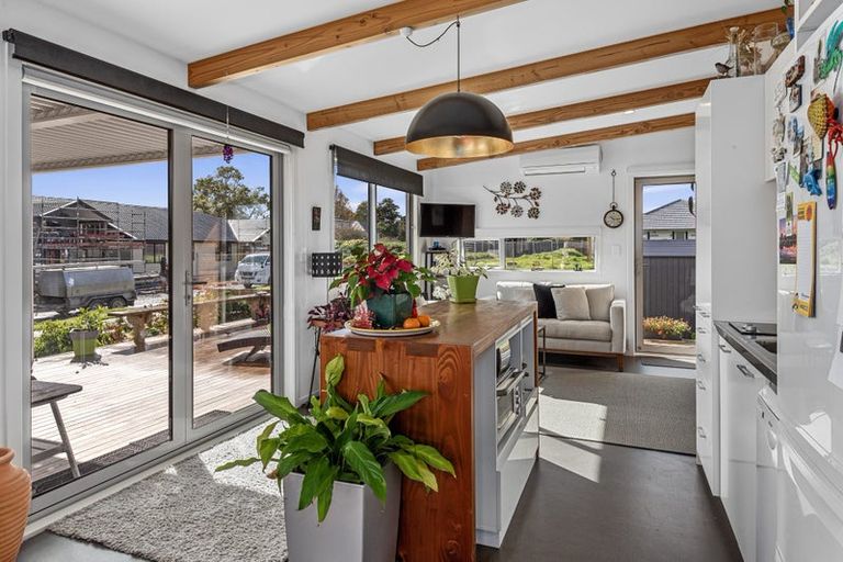 Photo of property in 1 Manaaki Circle, Paparoa, 0571