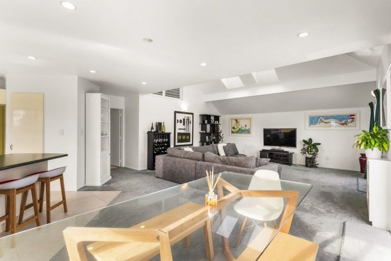 Photo of property in 59 Marellen Drive, Red Beach, 0932