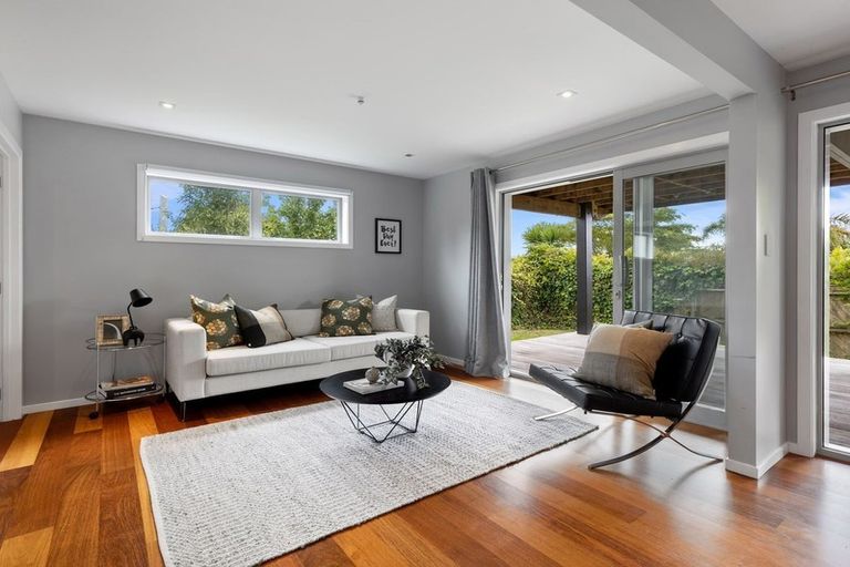 Photo of property in 101a Rangatira Road, Beach Haven, Auckland, 0626