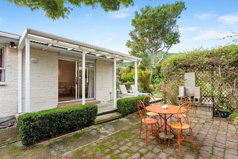 Photo of property in 25b Pehi Kupa Street, Waikanae, 5036