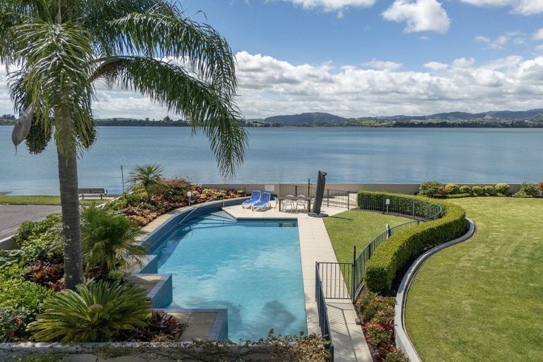 Photo of property in 1/2 Sixth Avenue, Tauranga, 3110