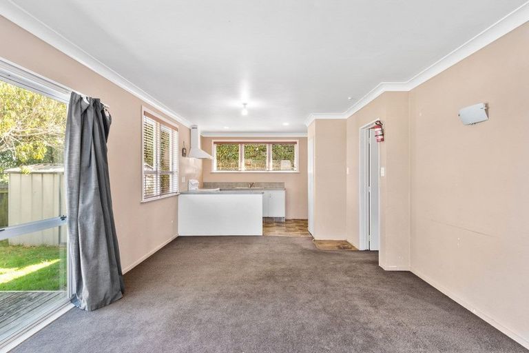 Photo of property in 15a Henderson Crescent, Parkvale, Tauranga, 3112