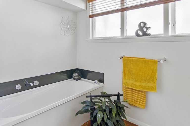 Photo of property in 71 Old North Road, Marchwiel, Timaru, 7910