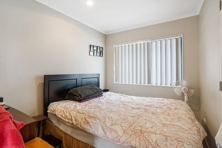 Photo of property in 5 Lendic Avenue, Henderson, Auckland, 0612