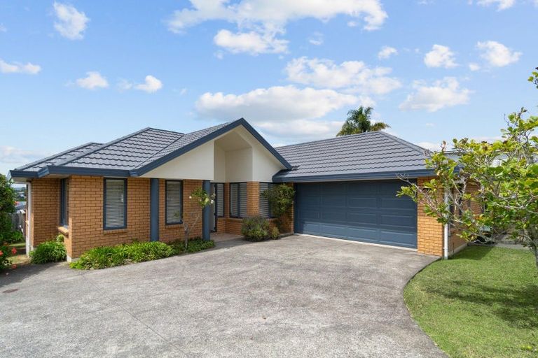 Photo of property in 90a Ridge Road, Howick, Auckland, 2014