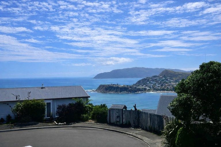 Photo of property in 6 Patiki Place, Titahi Bay, Porirua, 5022