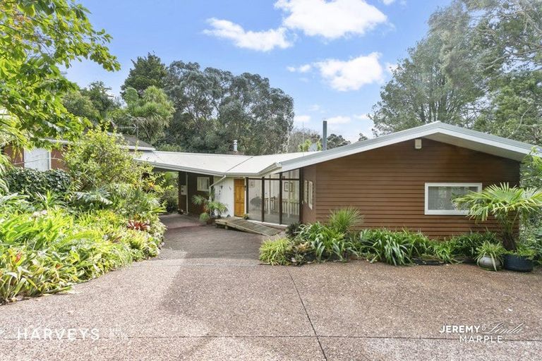Photo of property in 310 Titirangi Road, Titirangi, Auckland, 0604