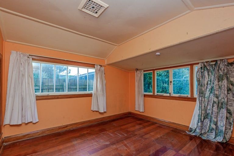 Photo of property in 64 Limbrick Street, Terrace End, Palmerston North, 4410