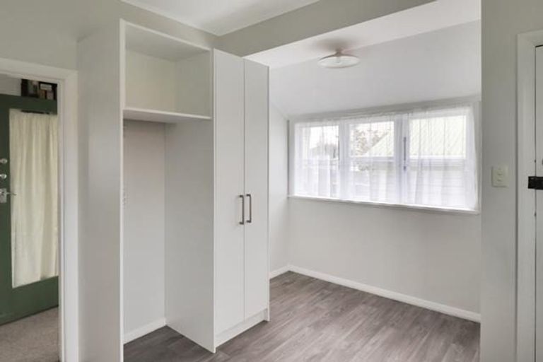 Photo of property in 26 Naenae Road, Naenae, Lower Hutt, 5011