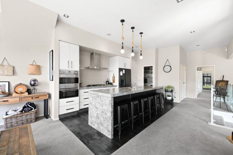 Photo of property in 8 Bishopsworth Way, Huntington, Hamilton, 3210