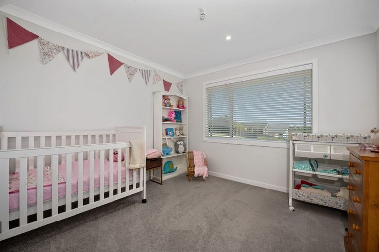 Photo of property in 22 Jeroboam Loop, Kumeu, 0810