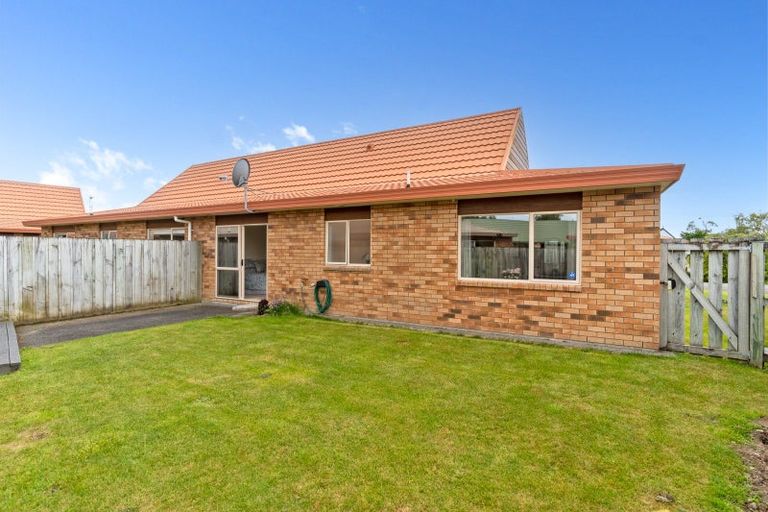 Photo of property in Holdsworth Villas, 2/47 William Donald Drive, Solway, Masterton, 5810