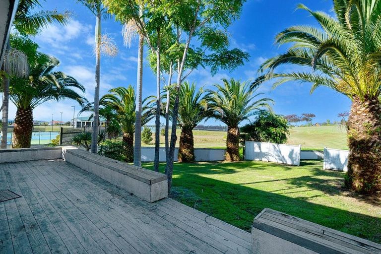 Photo of property in 13 Belvedere Court, West Harbour, Auckland, 0618