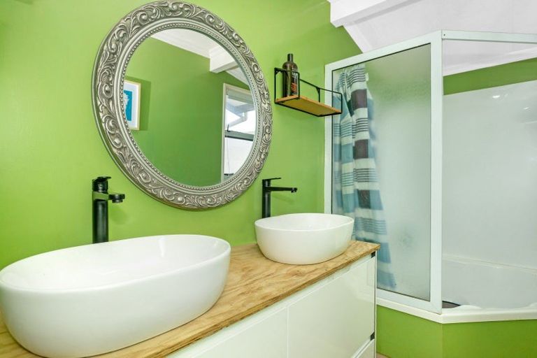 Photo of property in 572 Wainui Road, Kaiti, Gisborne, 4010